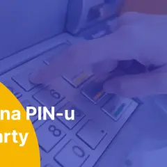 Dłoń wpisuje PIN na klawiaturze bankomatu. Dowiedz się, jak sprawdzić PIN do karty Peako.