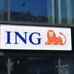 Logo ING z lwem. Szukasz informacji o tym, jakie oprocentowanie lokat ING? Sprawdź ofertę banku.