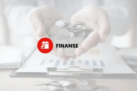 Dłonie trzymające monety, symbolizujące finanse i inwestycje. Obok ikona kalendarza z monetami, sugerująca stopę dyskontową.