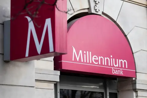 Znak Millenium bank. Dowiedz się, jak zmienić limit główny Millenium, aby lepiej zarządzać finansami.
