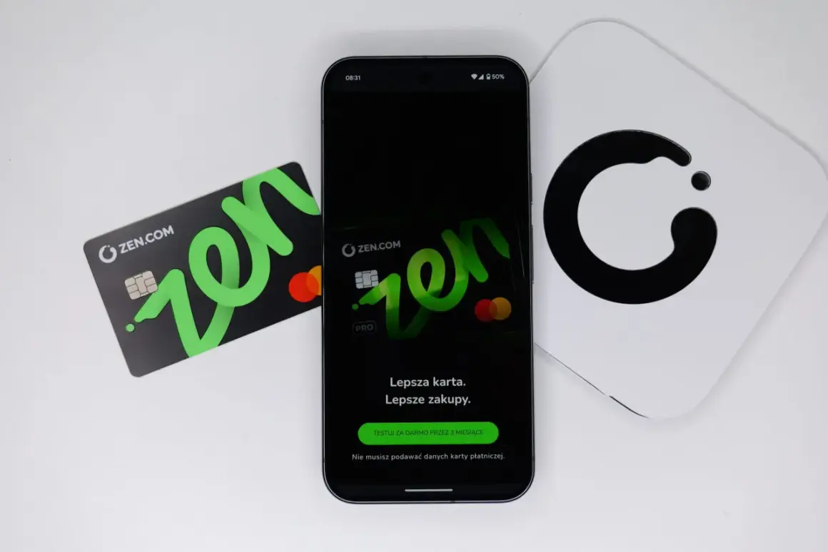 Karta ZEN obok telefonu z aplikacją. Czy to lepsza alternatywa dla Revolut? Lepsza karta, lepsze zakupy.